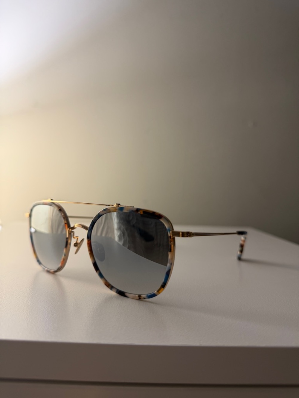 KREWE Austin- Colorful Tortoiseshell Aviator Sunglasses - Picture 2 of 12